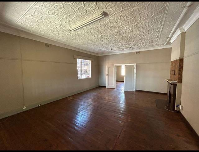 150M² OFFICE TO LET IN DELAREY